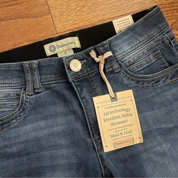NWT Democracy Dark-Wash Freedom Ankle Skimmer with “Ab”technology Size 8 - Picture 6 of 6